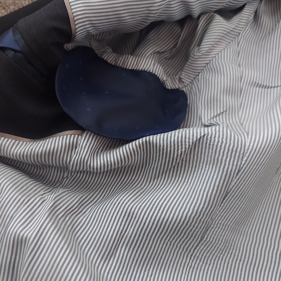 Brooks Brothers Fitzgerald fit 2 button coat - Picture 6 of 7